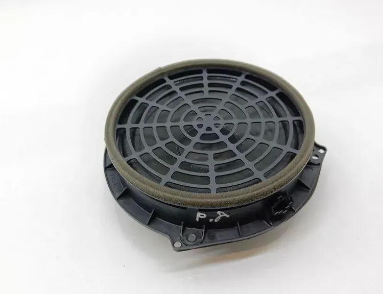 AUDI A6 C6/4F (2004-2011) Höger främre dörrhögtalare 4G2035415 33404790