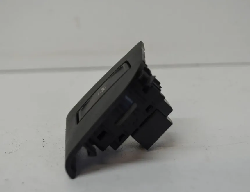 SKODA Octavia 3 generation (2013-2020) Vänster främre dörrfönsterbrytare 5E0867185,5E0959855A 13864221