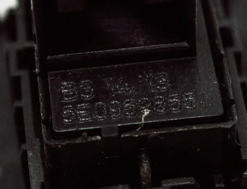 SKODA Octavia 2 generation (2004-2013) Vänster främre dörrfönsterbrytare 5E0959855 3014394