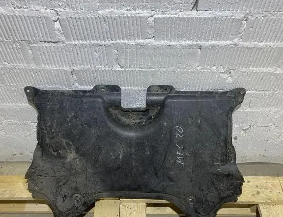 MERCEDES-BENZ C-Class W204/S204/C204 (2004-2015) Motorkåpa 33467712