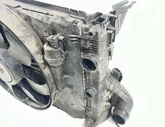 MERCEDES-BENZ C-Class W204/S204/C204 (2004-2015) Kylningsdelar A2045000755,3136613344 33470002