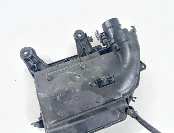 PEUGEOT 5008 1 generation (2009-2016) Luftfilterlåda 9673061080 33473145