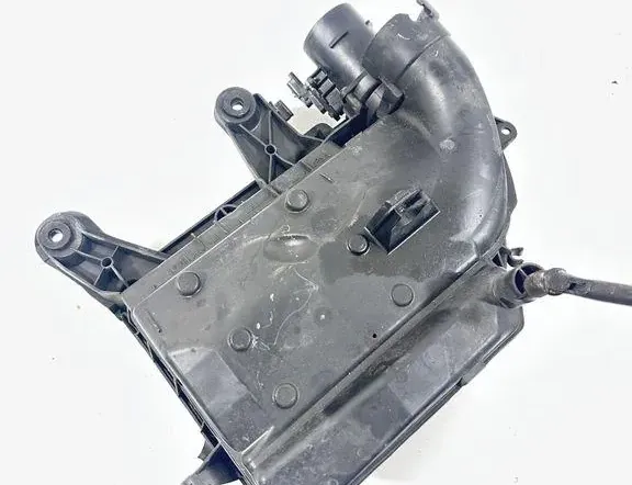 PEUGEOT 5008 1 generation (2009-2016) Luftfilterlåda 9673061080 33473145