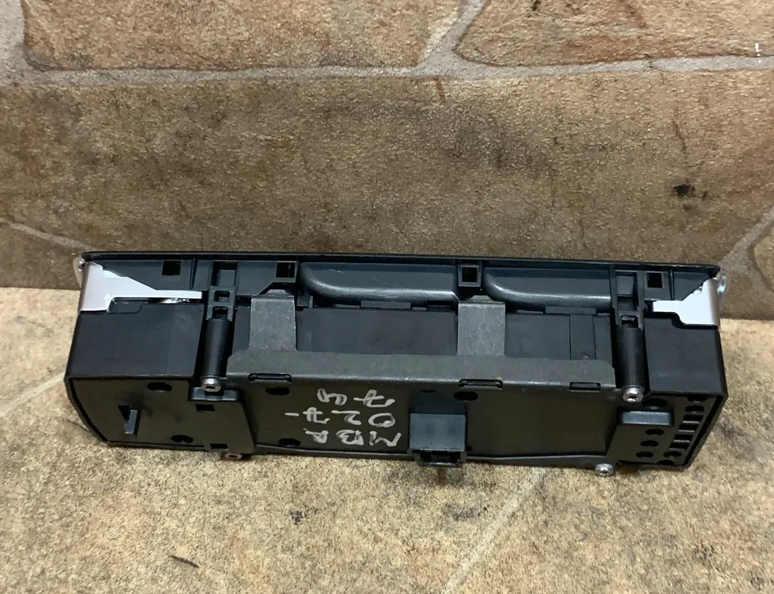 MERCEDES-BENZ GLE Coupe C292 (2015-2019) Vänster främre dörrfönsterbrytare A2929055000 33500347