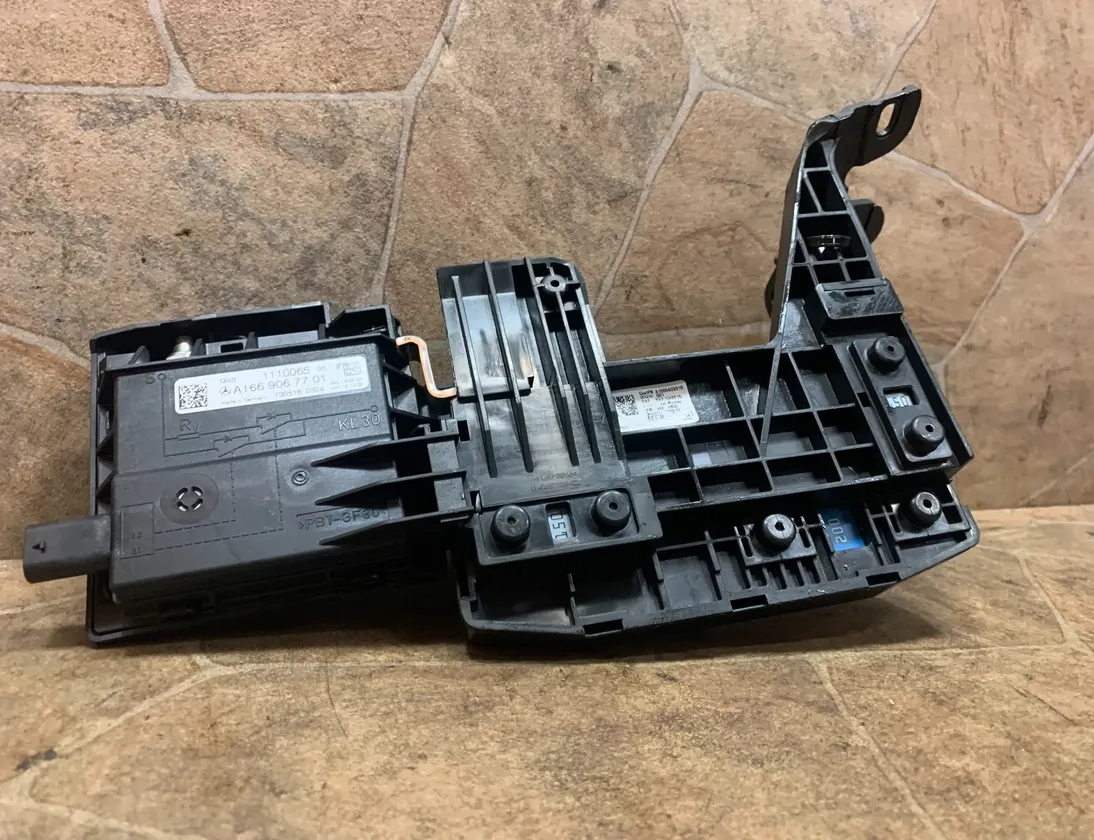 MERCEDES-BENZ GLE Coupe C292 (2015-2019) Strömfördelningslåda A1669067701 33500675