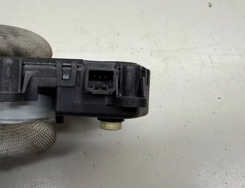 LEXUS GS 3 generation (2005-2012) Strålkastarnivelleringsmotor höger 85663-50010 33550941