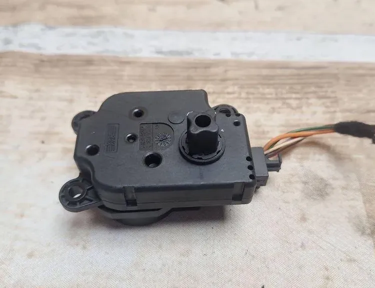 OPEL Insignia A (2008-2016) Ventilator för kupévärmare 13372987 33997249