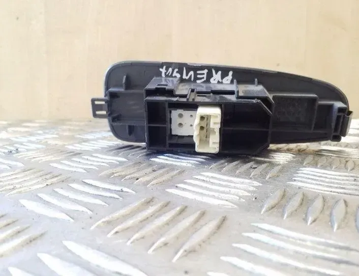 TOYOTA Previa 2 generation (2000-2006) Bakre höger dörrfönsterkontrollbrytare 76A047 26087147