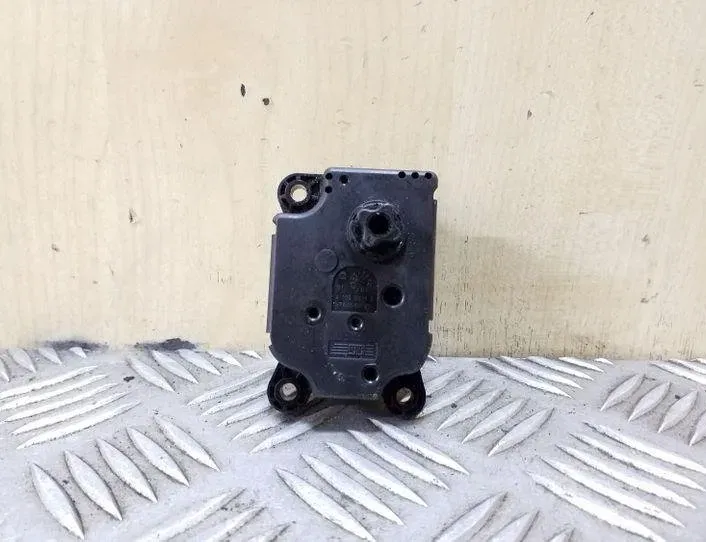 OPEL Insignia A (2008-2016) Ventilator för kupévärmare 13372987 26129564