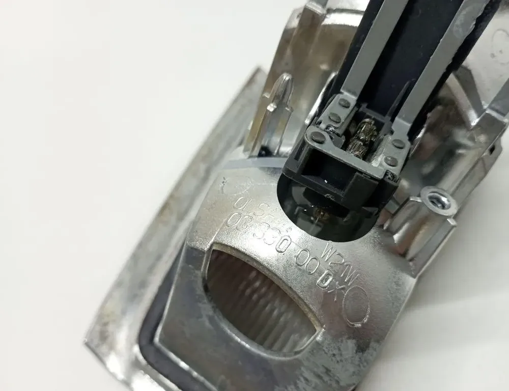 LANCIA Thesis 1 generation (2001-2009) Bakre dimljus 0333000DX 33347764