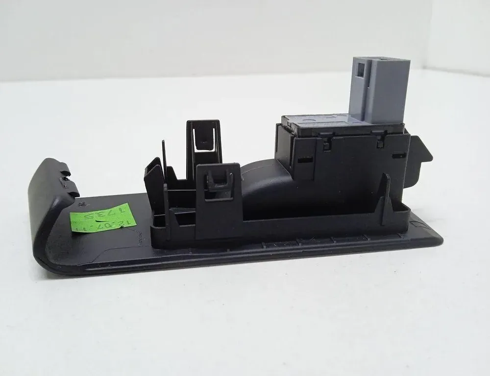 VOLKSWAGEN Passat B7 (2010-2015) Vänster bakdörr fönsterkontrollbrytare 3AA868749 33499556