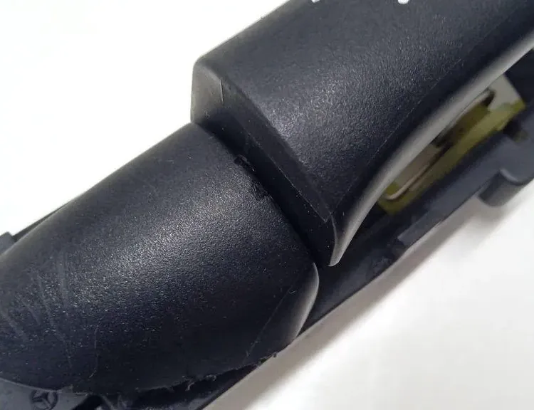 MERCEDES-BENZ C-Class W203/S203/CL203 (2000-2008) Bakre högra dörrens yttre handtag 33500620