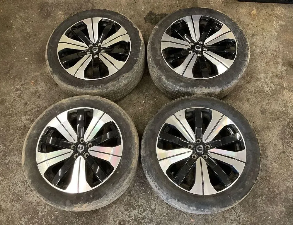 VOLVO XC40 1 generation (2017-2024) Bakre höger tröskelkant 32143628 33805588