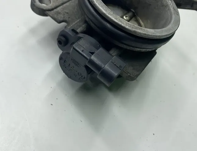 RENAULT Scenic 1 generation (1996-2003) Gasspjällskropp 7700875435 33185771