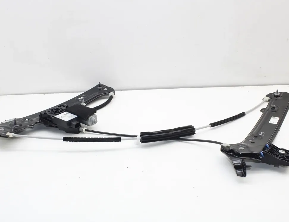 BMW 4 Series G22, G23, G26 (2020-2023) Främre höger dörrfönsterhiss 5A071C4 33524541