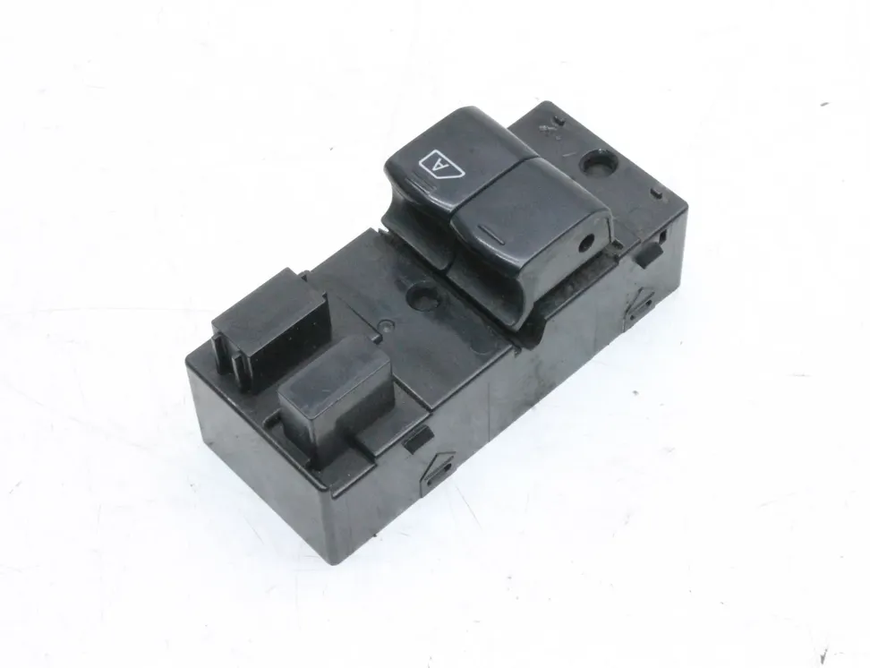 NISSAN NV200 1 generation (2009-2023) Främre höger dörrfönsterbrytare 34919754