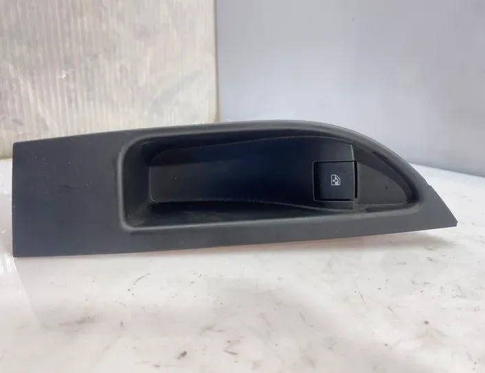 OPEL Astra J (2009-2020) Vänster främre dörrfönsterbrytare 211410,126232,13301888 18125382