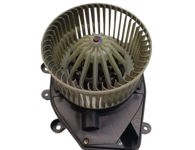SKODA Superb 1 generation (2001-2008) Värmare fläkt 740221233F 33332292