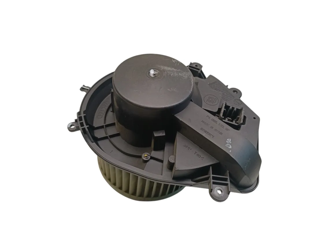 SKODA Superb 1 generation (2001-2008) Värmare fläkt 740221233F 33332292