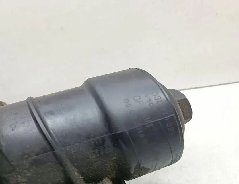 AUDI Q5 8R (2008-2017) Oljefilterhållare 03L115389C 33656150