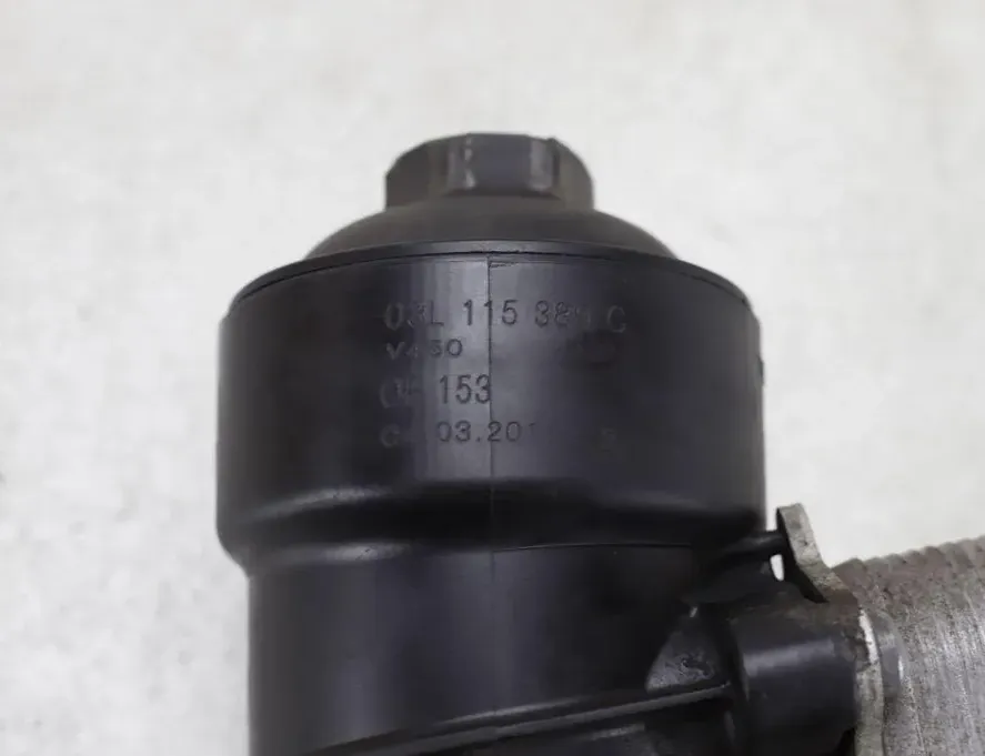 AUDI A4 B7/8E (2004-2008) Oljefilterhållare 03L115389C 33275024