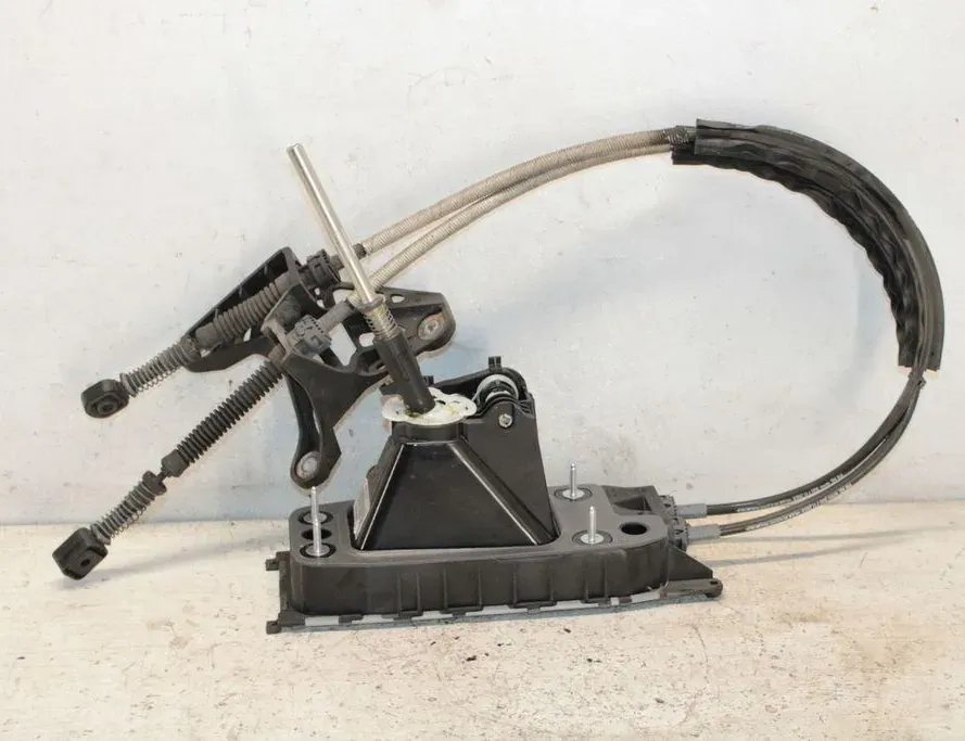 SKODA Superb 2 generation (2008-2015) Växlingsmekanism 3Q0711061 33284609