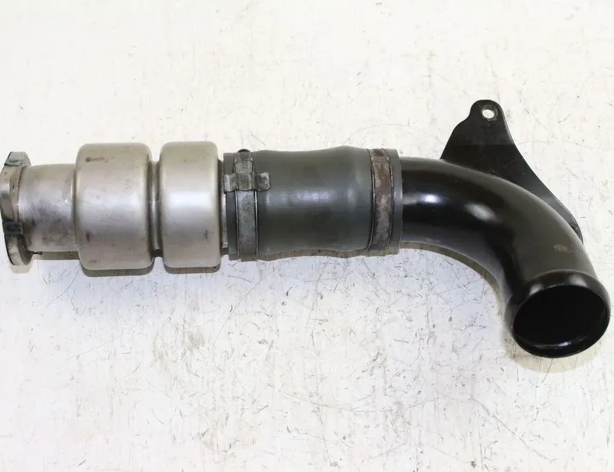 FORD C-Max 2 generation (2010-2019) Intercooler slangrör 9677359080 33287139