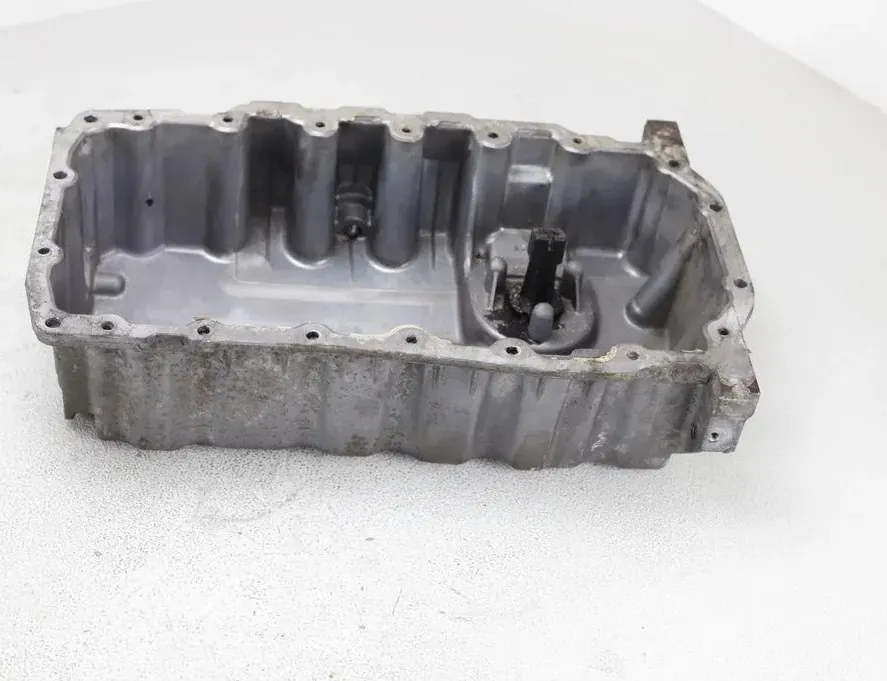 VOLKSWAGEN Passat B7 (2010-2015) Oljepanna 03G103603 33306414