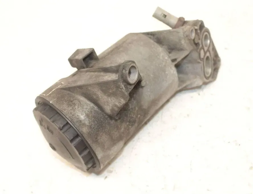 RENAULT Trafic 2 generation (2001-2015) Oljefilterhållare 33397503