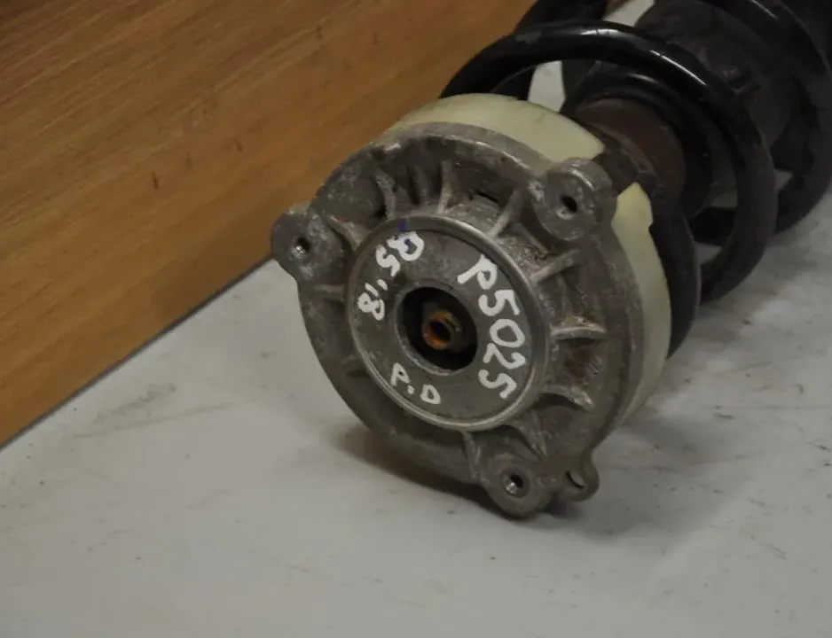 AUDI Q5 FY (2016-2024) Stötdämparsats 80A413029F,4M0413038 33113915