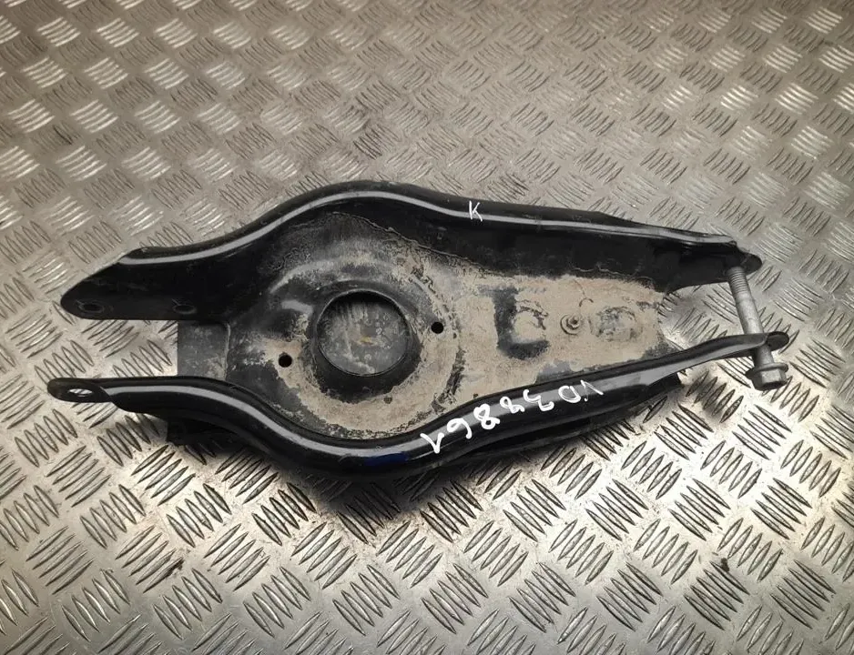 TESLA Model Y 1 generation (2020-2024) Vänster främre arm 128845100A 33476682