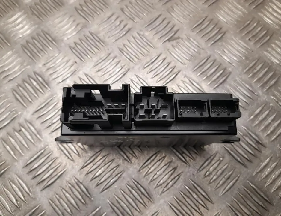 VOLKSWAGEN Passat B8 (2014-2023) Andra styrenheter 5H2907383C,5H2907383 34985797