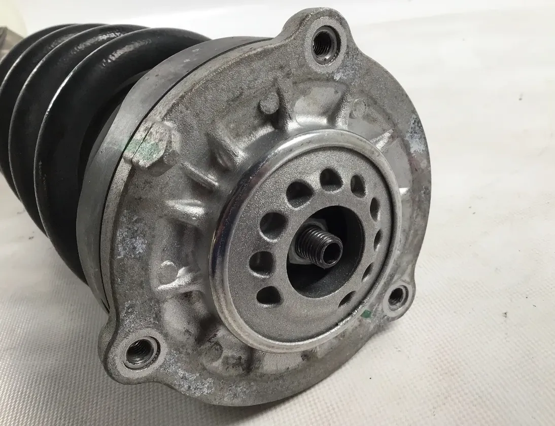 VOLKSWAGEN Touareg 3 generation (2018-2024) Stötdämpare fram vänster 4M4413031AD 33501074