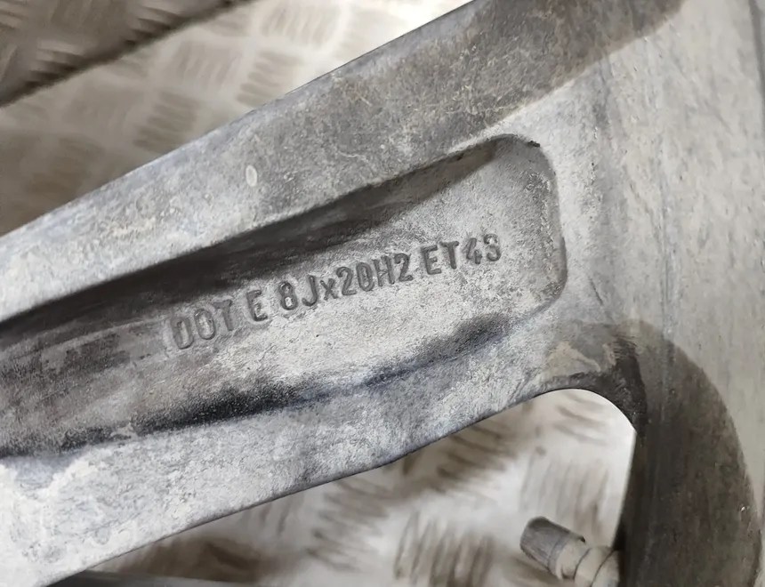 VOLKSWAGEN Amarok 1 generation (2010-2022) Hjuluppsättning 2H6601025F 26593766