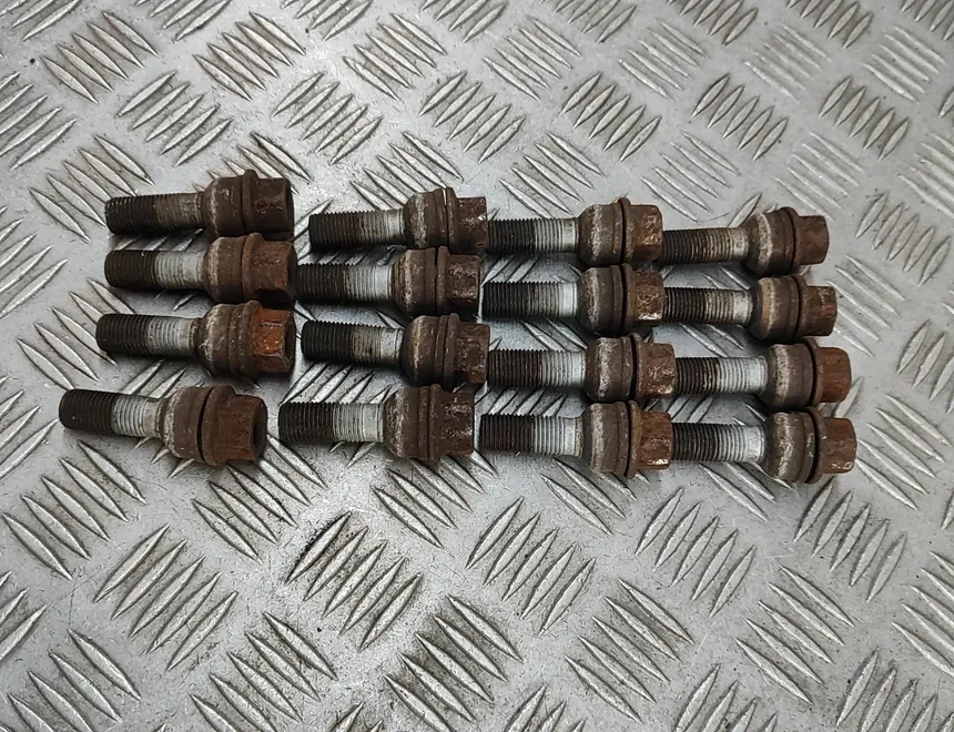 VOLKSWAGEN Amarok 1 generation (2010-2022) Hjulskruvsats WHT001964A 31381789