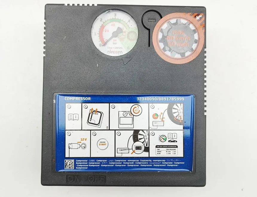 VOLVO XC40 1 generation (2017-2024) Verktygssats 31680604,8888002690,32340090 32980837