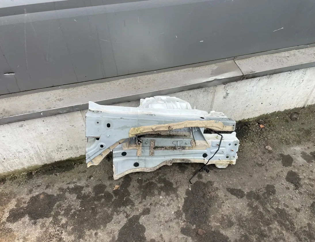 MERCEDES-BENZ C-Class W205/S205/C205 (2014-2023) Främre höger fjärdedel 33137227