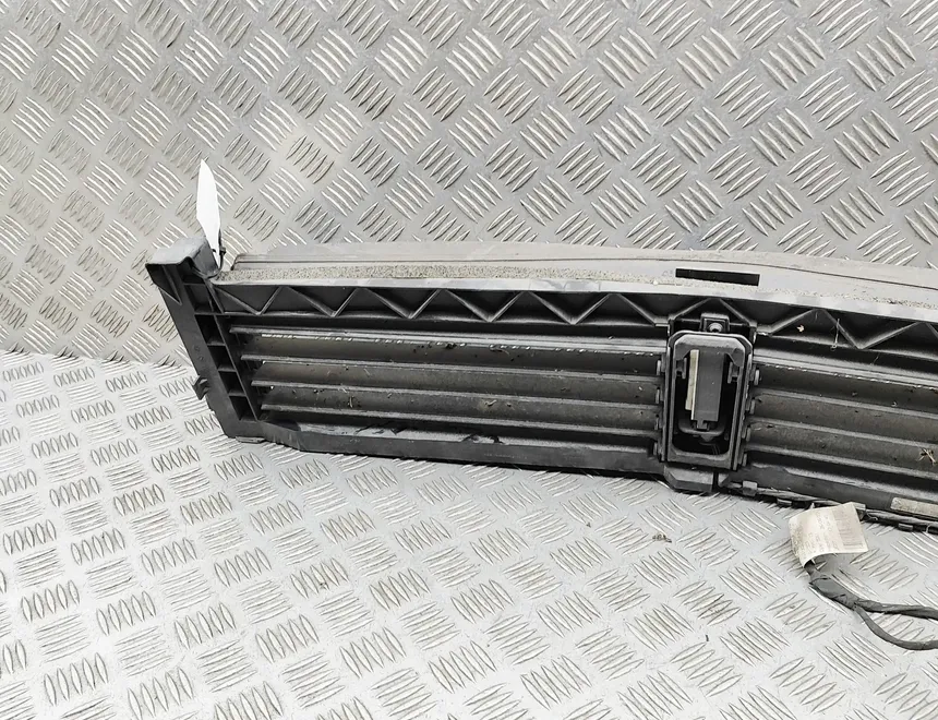 MERCEDES-BENZ GLA-Class H247 (2019-2024) Exteriör ventilationsgrill A2478854600 33138881