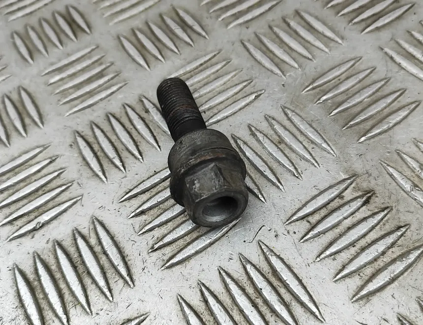 VOLKSWAGEN Crafter 2 generation (2017-2024) Hjulskruvsats WHT001964A 33350126