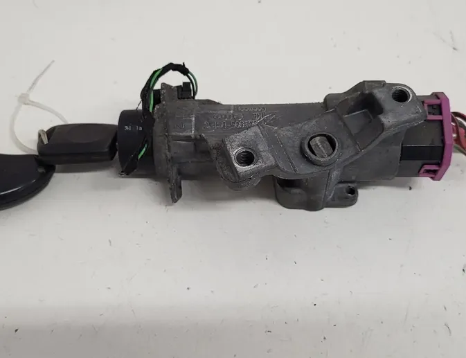 SKODA Fabia 6Y (1999-2007) Tändningslås 4B0905851C 33445559