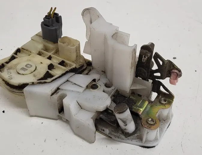 HONDA Civic 7 generation (2000-2005) Bakre vänstra dörrlås 33521436