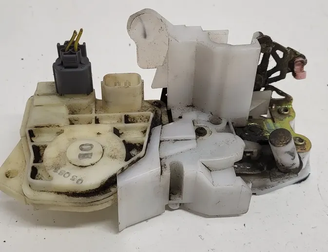 HONDA Civic 7 generation (2000-2005) Bakre vänstra dörrlås 33521436