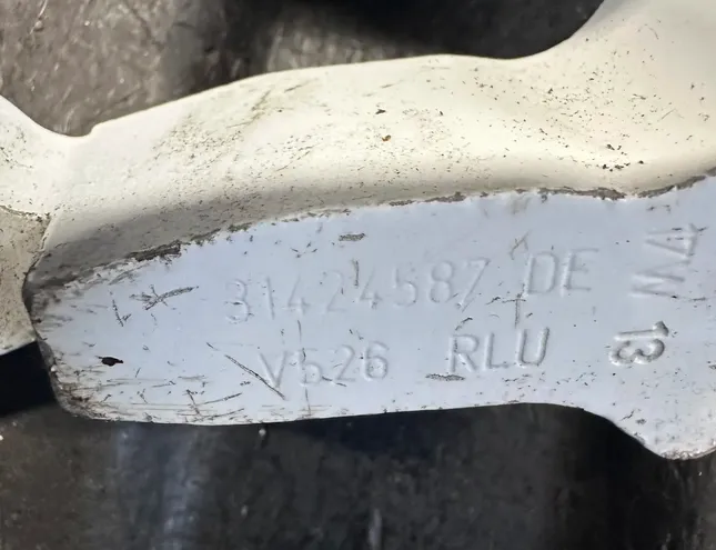 VOLVO S90 2 generation (2016-2023) Bakre vänstra dörrgångjärn 31424587,A046572 33493978