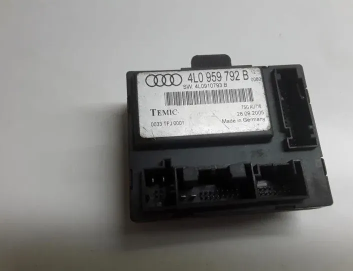 AUDI Q7 4L (2005-2015) Styrenhet för vänster bakdörr 4L0959792,4L0959792B 25473362