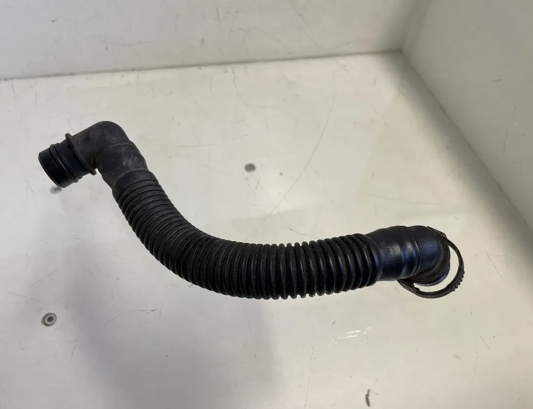 VOLKSWAGEN Golf 6 generation (2008-2015) Luftningsslang 03L103493G 33507138