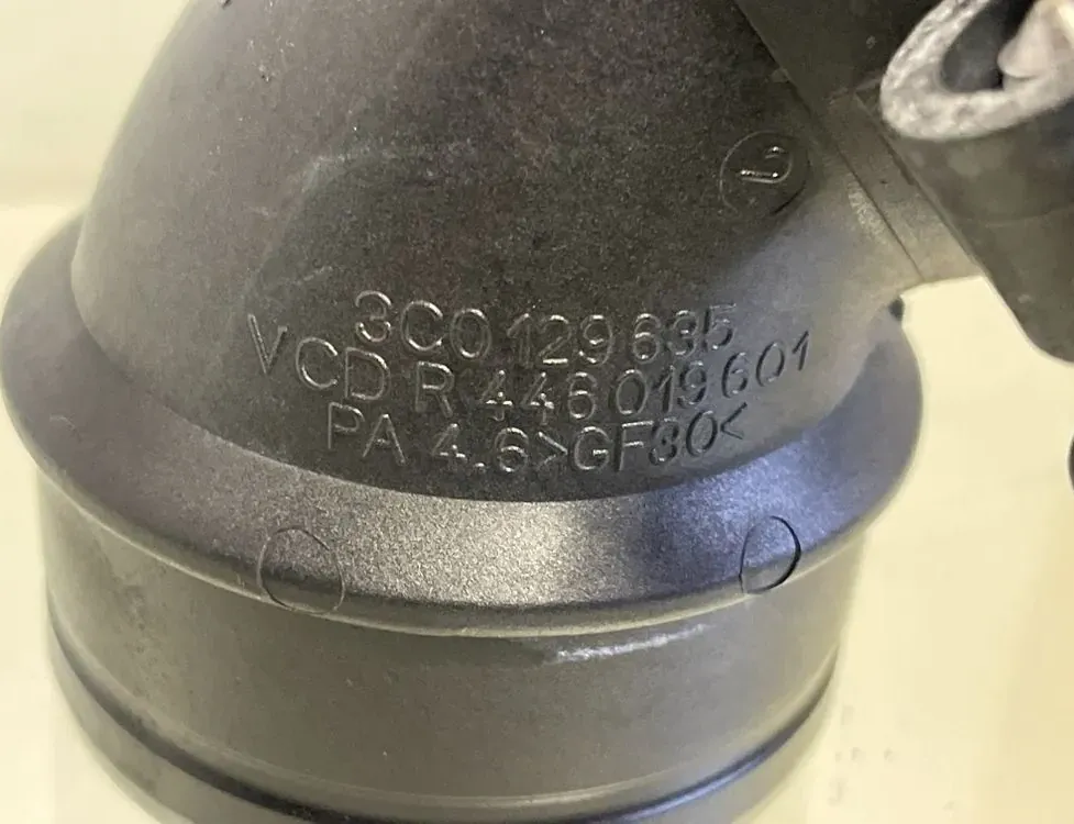 VOLKSWAGEN Golf 6 generation (2008-2015) Luftintagsrör 3C0129635 33507184