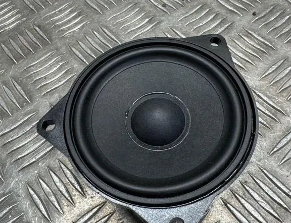 BMW X5 G05/G18 (2018-2024) Höger främre dörrhögtalare 2622517,18353410 33502923