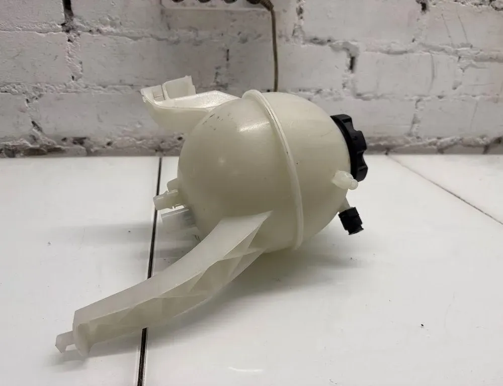 BMW X7 G07 (2018-2024) Expansionskärl 5A6A031 33550774