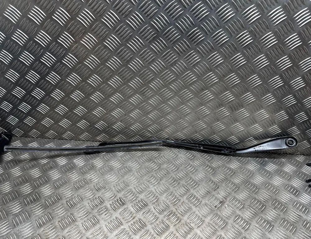 BMW X6 G06 (2019-2024) främre torkararmar 5A59A99 34987118