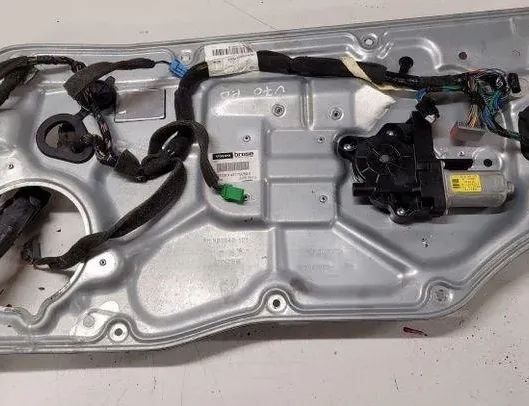 VOLVO V70 3 generation (2007-2020) Vänster främre fönsterhissare 970714101,983040101,30661066 27066012